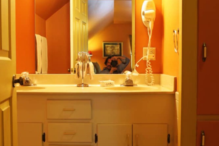 Room 13 of 75