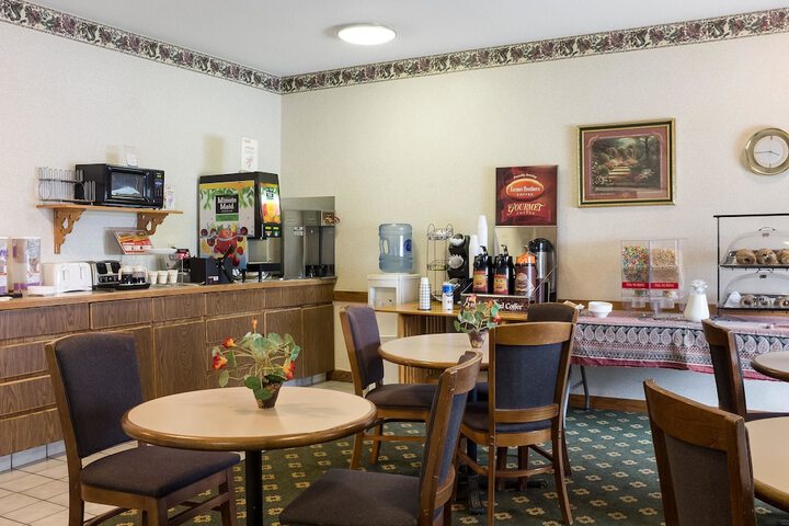 Breakfast/Coffee Service 41 of 42