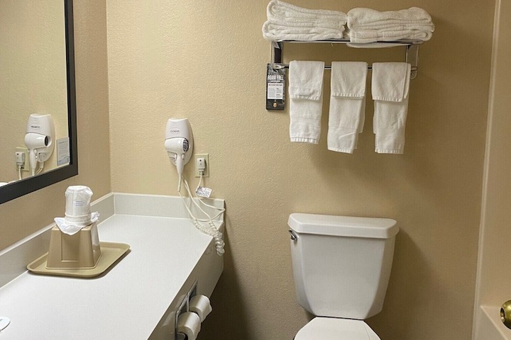 Room 14 of 31