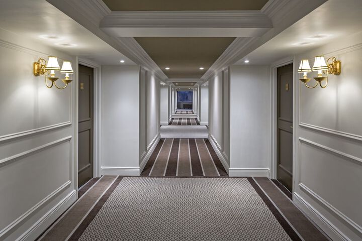 Room 22 of 34