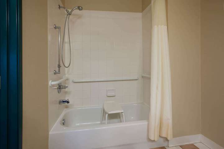 Room 16 of 26