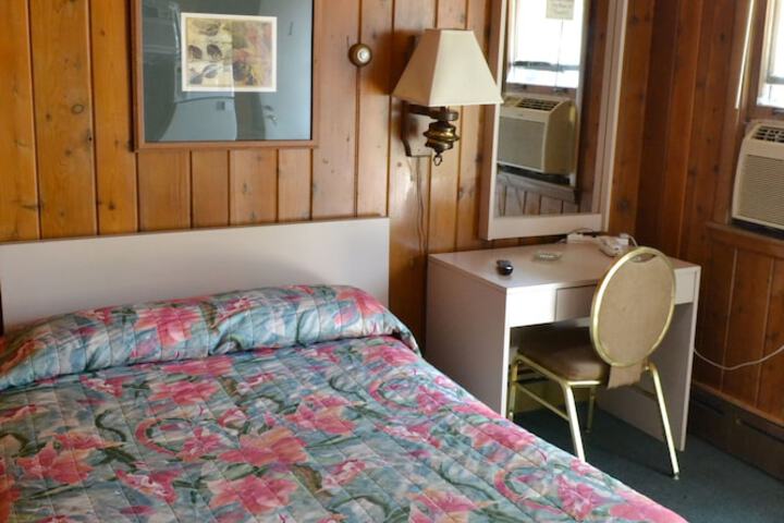 Room 40 of 81