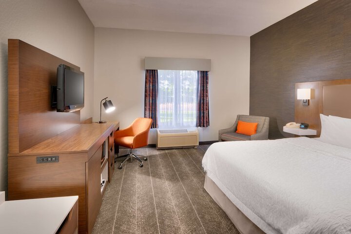 Room 17 of 39