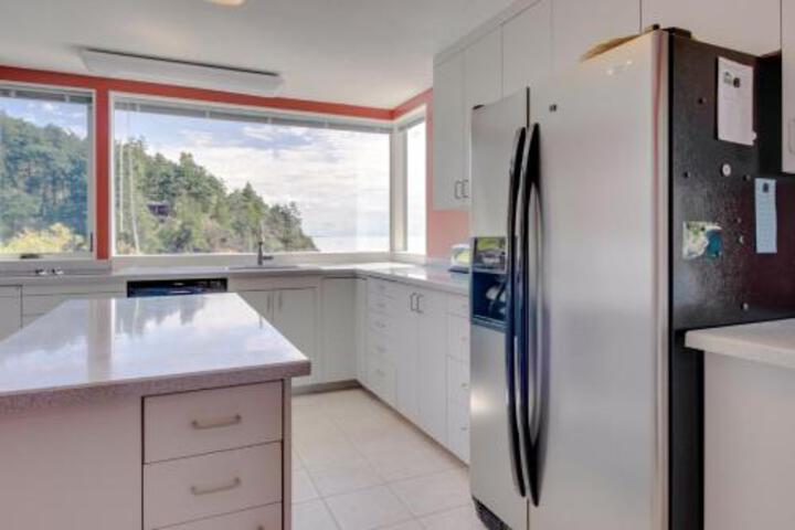 Seascape Panorama House