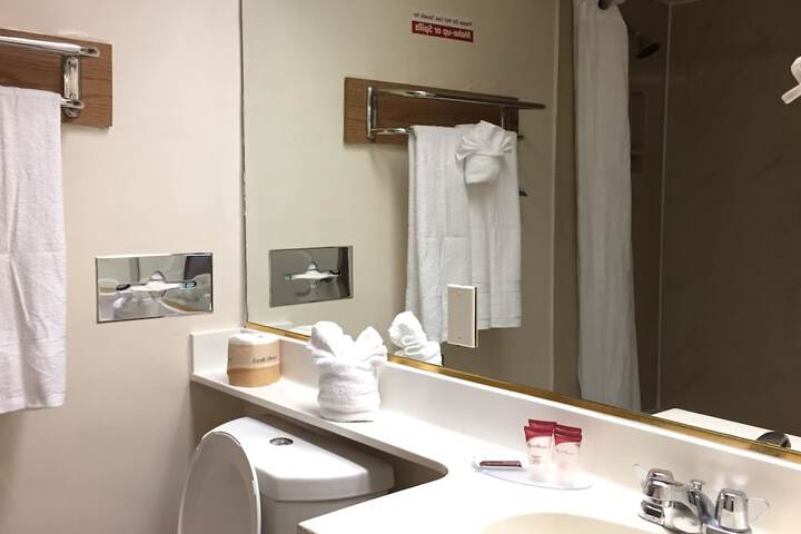 Room 51 of 131