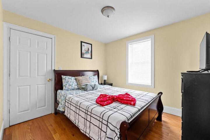 555-2 6BR Quincy - Spacious Apt near Boston - Perry Beach