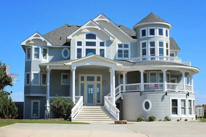 Heavenly Dayz - 9 Br home by RedAwning