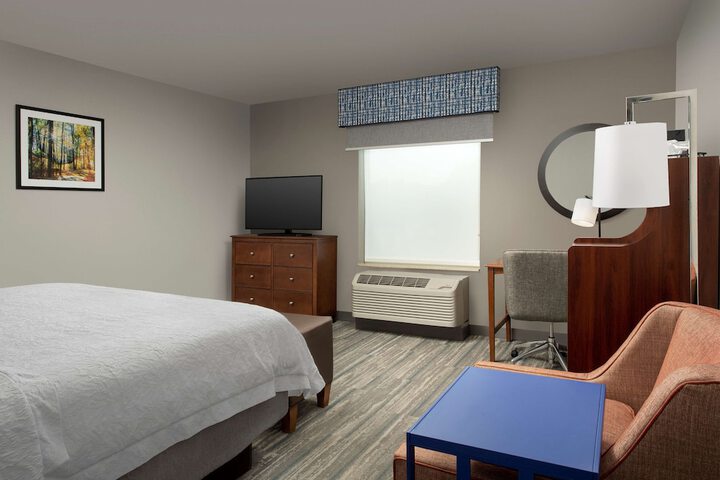 Hampton Inn & Suites Holly Springs