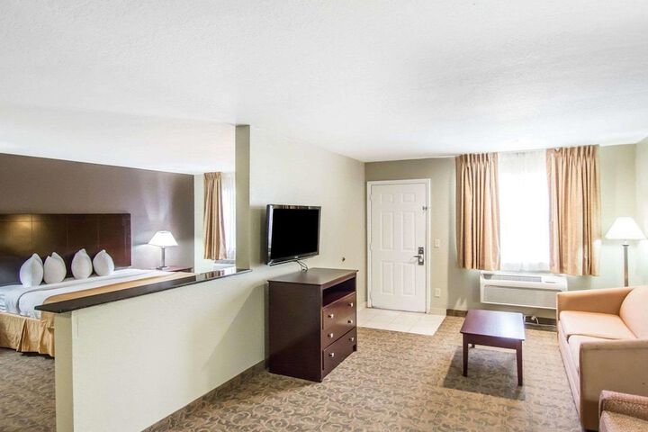 Room 21 of 42