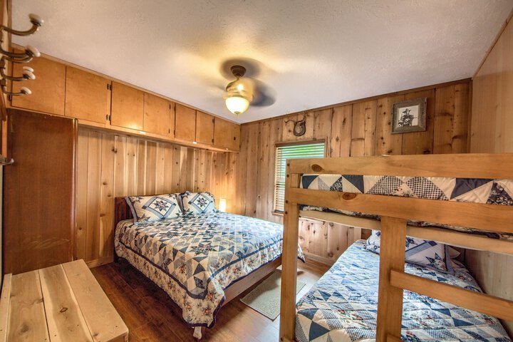Room 21 of 38