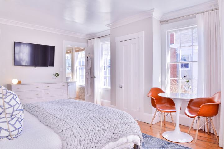 Room 26 of 56