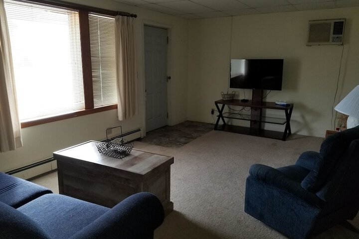 Room 27 of 40