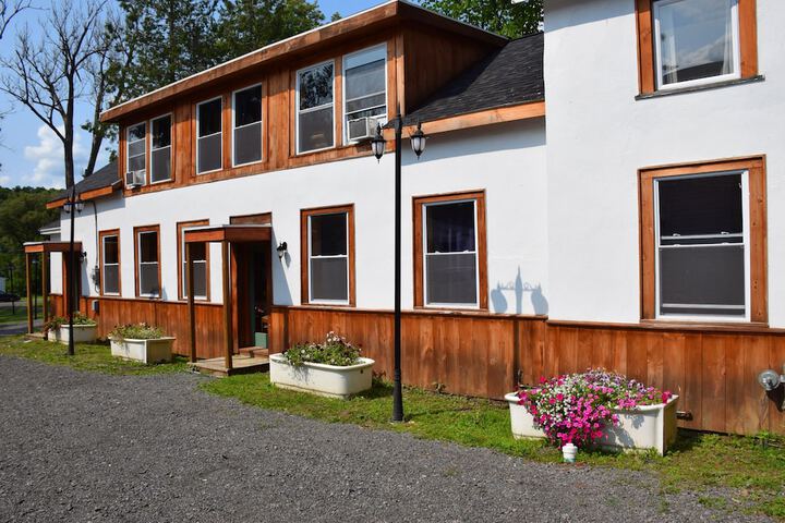 Townhouse Hotel