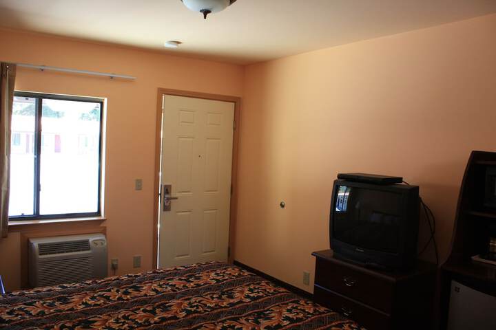 Gold Trail Motor Lodge