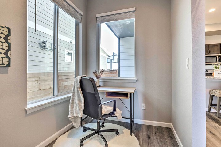 Cozy Abode w / Patio 7 Mi to Dtwn Denver