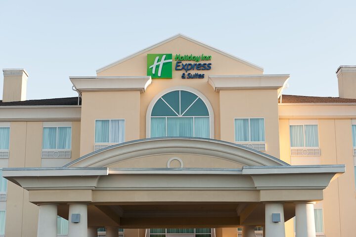 Hotel 1 of 50