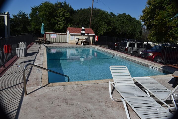 Pool 21 of 80