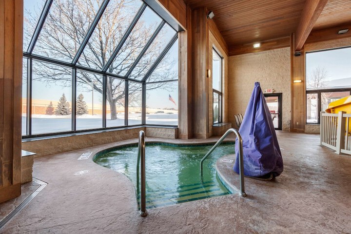 Pool 5 of 49