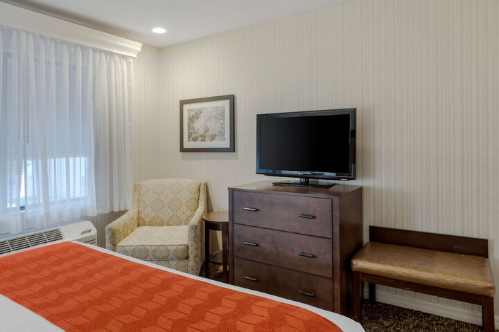 Room 18 of 42
