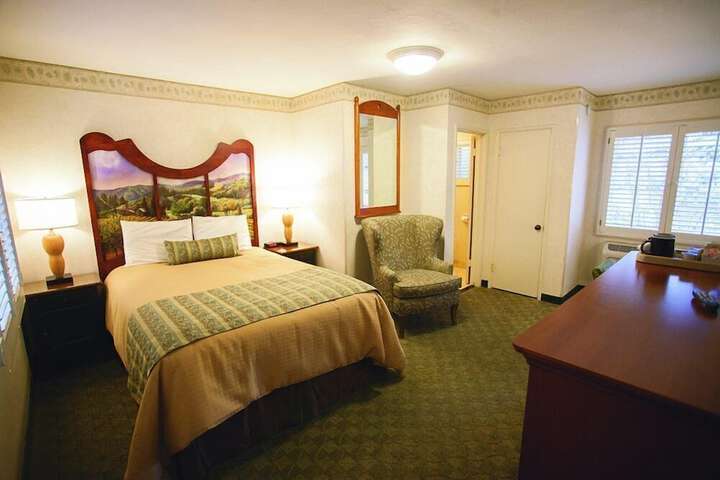 Room 26 of 38