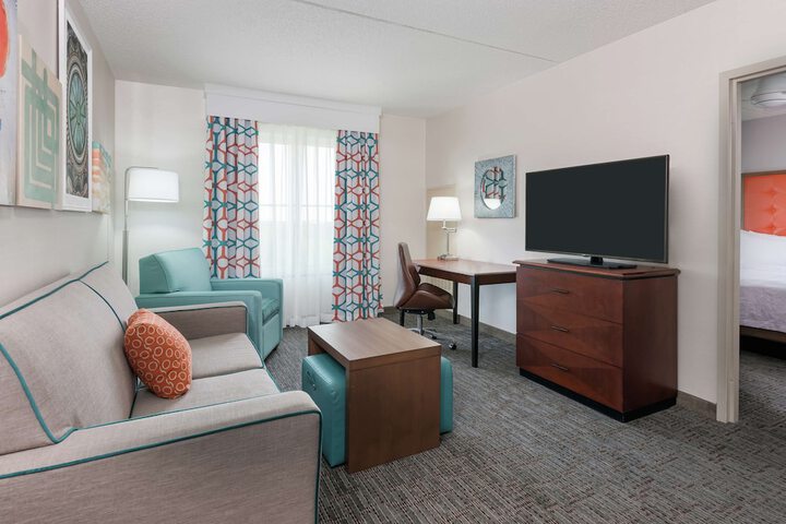 Room 25 of 43