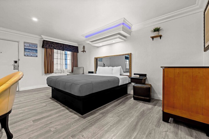 Room 49 of 58