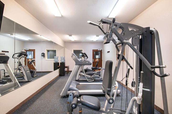 Microtel Inn & Suites by Wyndham Pearl River / Slidell