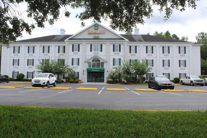 Hotel 3 of 58