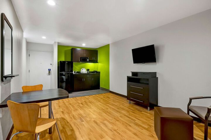 Room 19 of 24