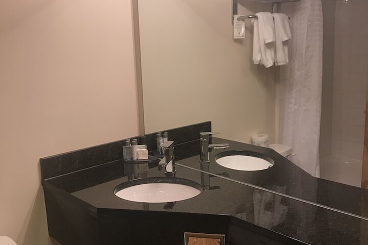 Stonebridge Hotel