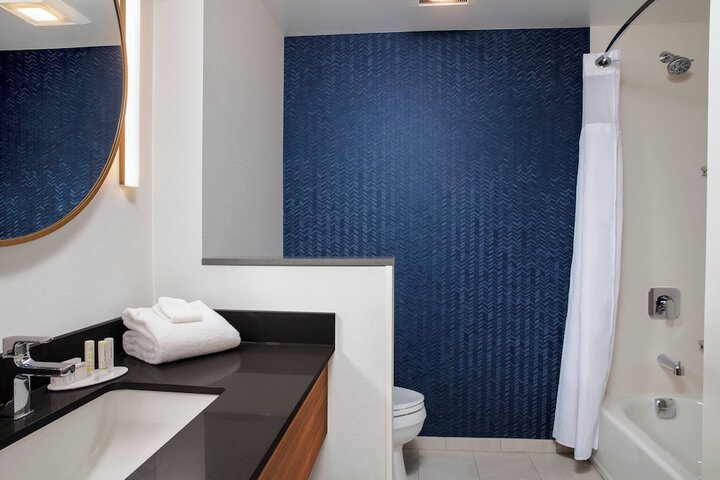 Fairfield Inn & Suites by Marriott Lebanon near Expo Center