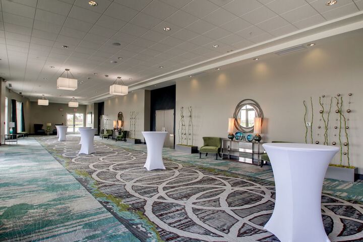 Holiday Inn & Suites Peoria at Grand Prairie by IHG