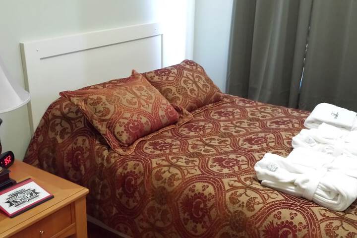 Room 54 of 68