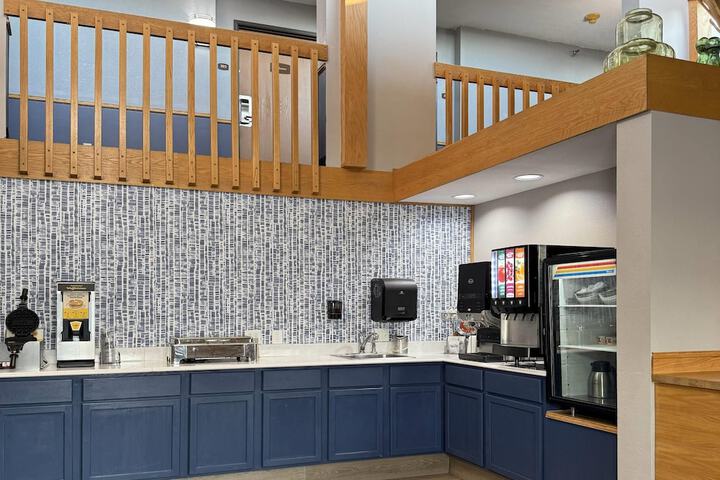 AmericInn by Wyndham Sioux Falls