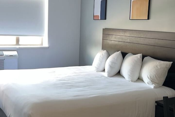 Room 53 of 64