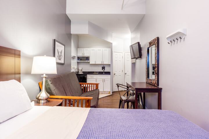 Room 32 of 39
