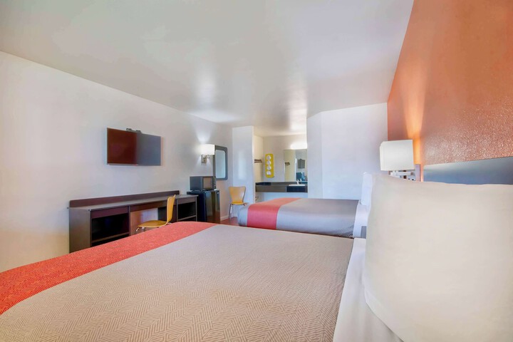 Room 44 of 58