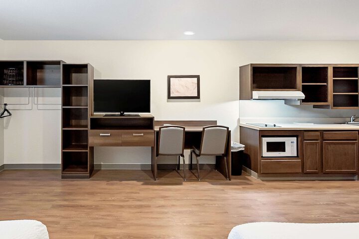 Room 28 of 47
