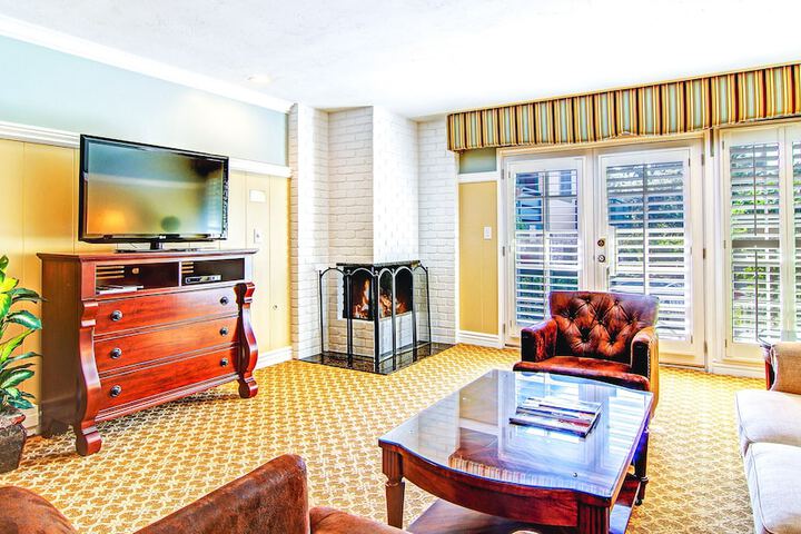 Room 27 of 45