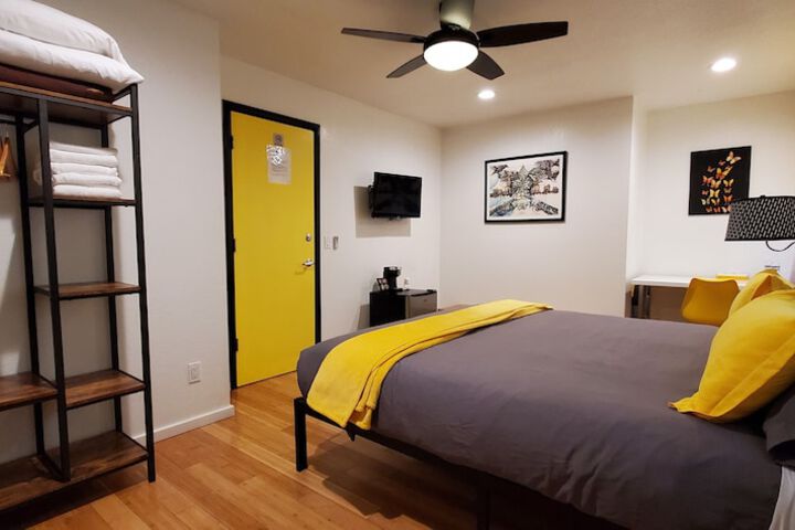 Room 13 of 52