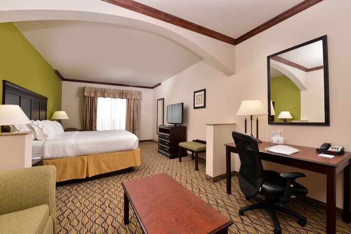 Room 15 of 49