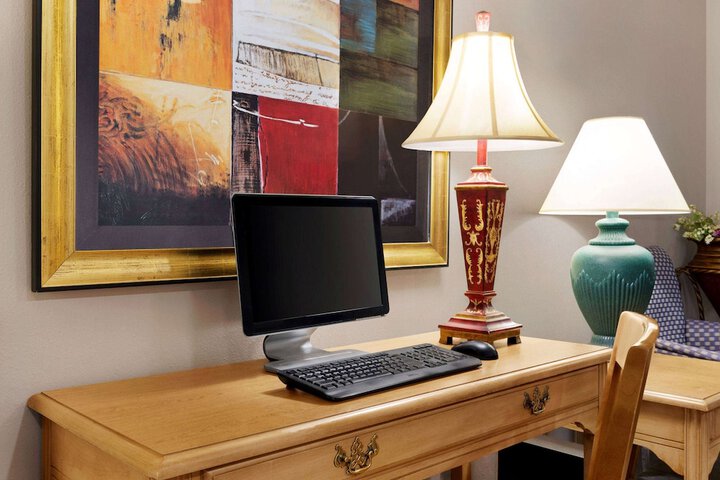 Business Center 16 of 16