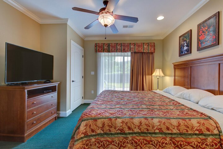 Room 9 of 25
