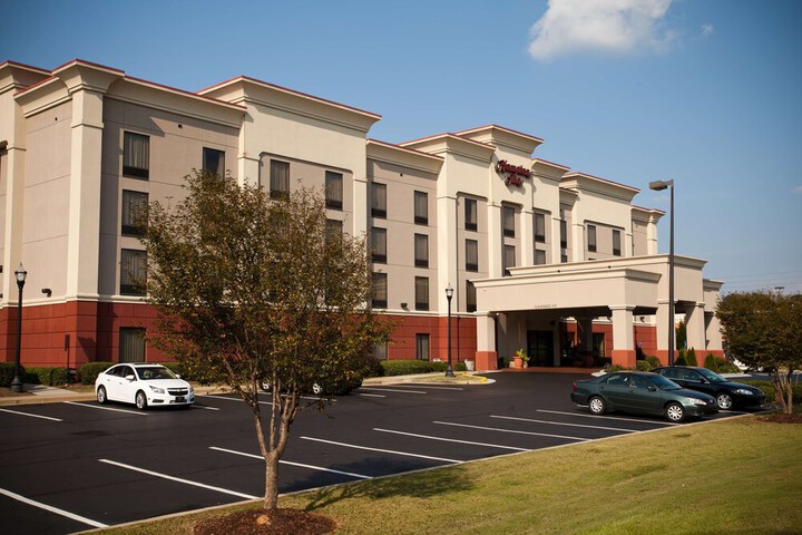 Hotel 2 of 51