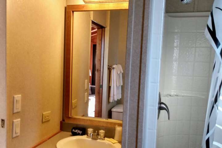 Room 58 of 85