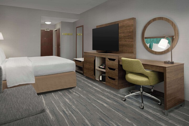 Room 16 of 35
