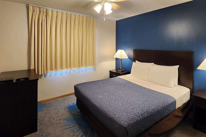 Room 46 of 80