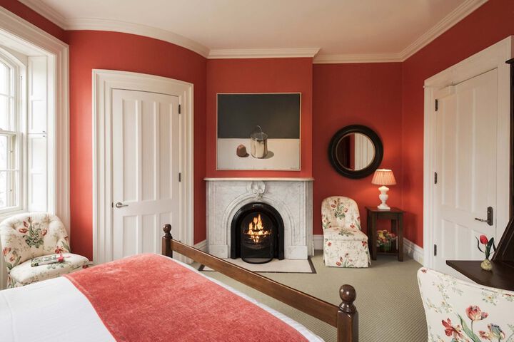 Room 44 of 112