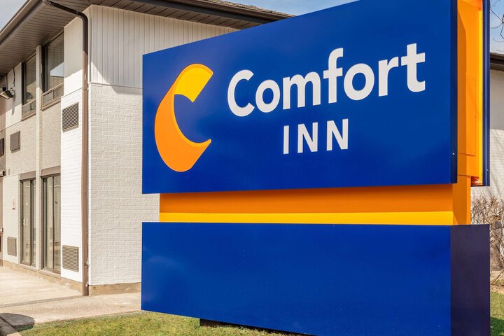 Hotel 4 of 87