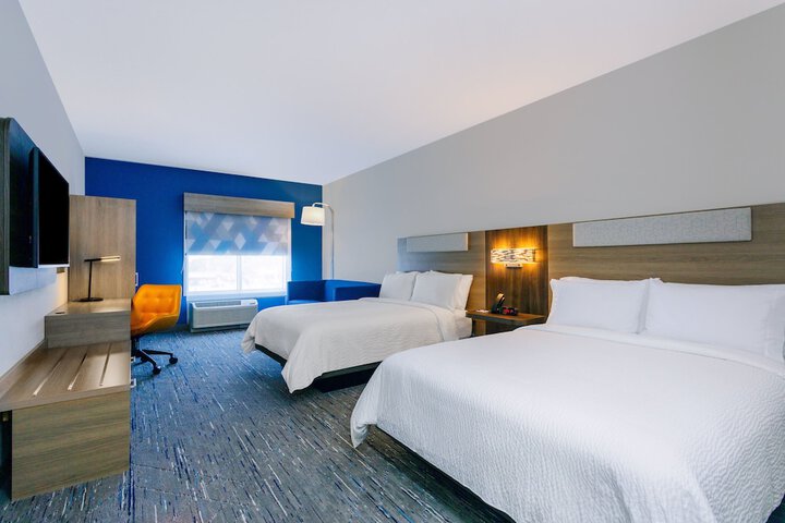 Room 28 of 46